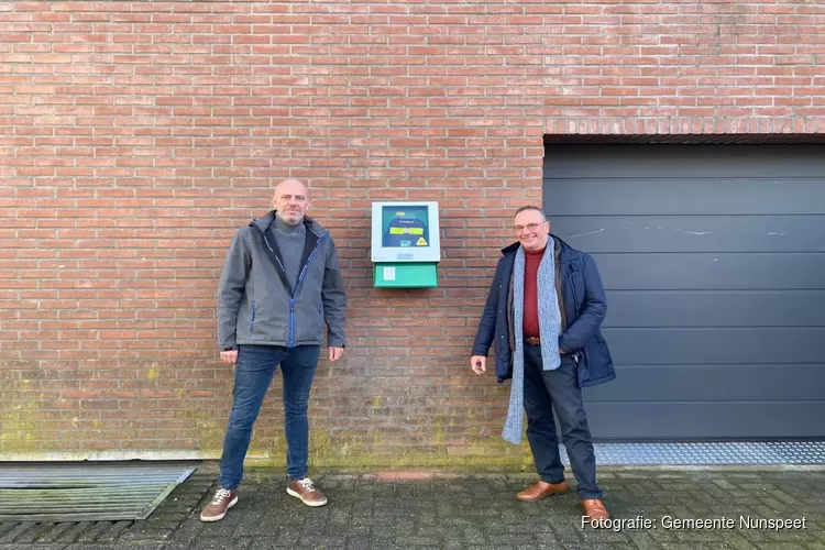 AED geïnstalleerd bij VV Elspeet