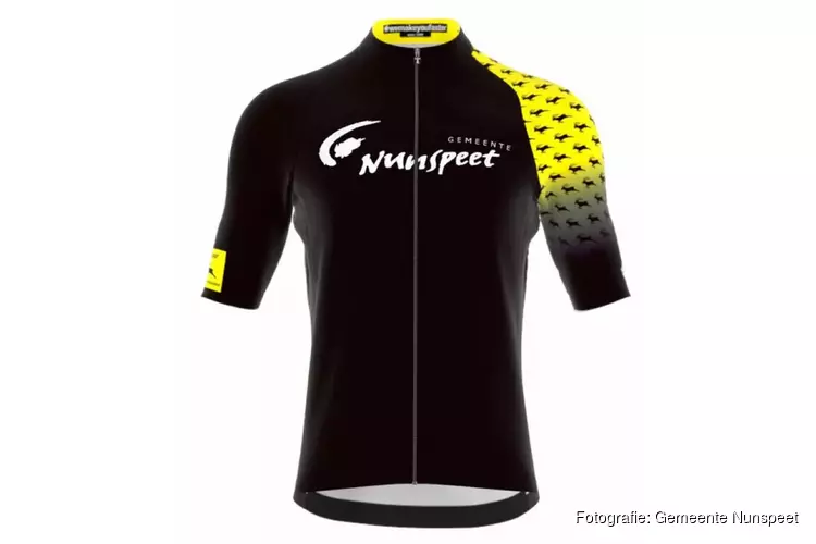 Nunspeet 50 jaar: unieke set hardloop- en fietskleding