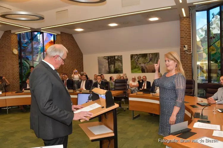 Wethouders en raadsleden benoemd