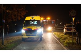 Scootmobiel belandt in stadsgracht van Elburg