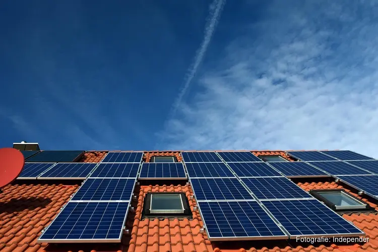 Zonnepanelen leveren steeds minder op: Gelderse huishoudens gemiddeld € 251 minder opbrengst in 2027