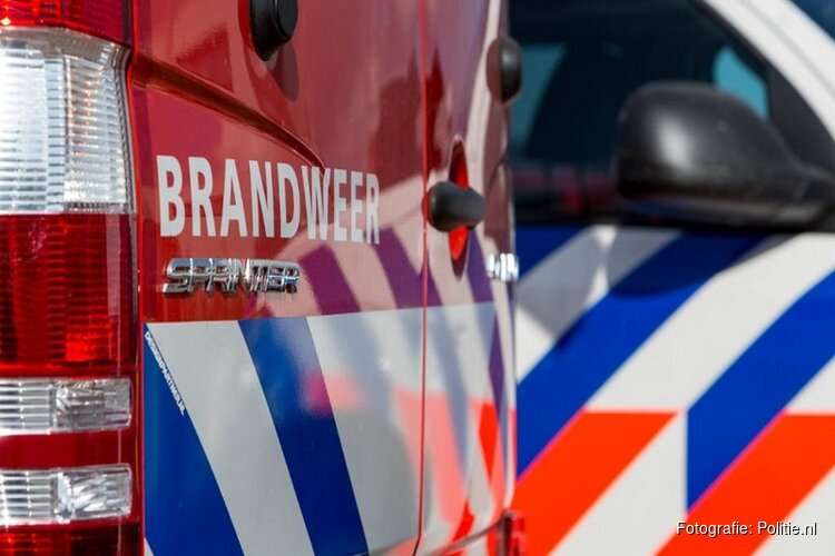 Trein ontruimd na rookontwikkeling bij station ’t Harde