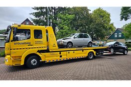 Forse schade bij aanrijding op kruising in Nunspeet