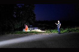 Bestuurder belandt met bus in sloot na missen van bocht in Nunspeet, alcoholtest positief