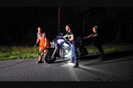 Motorrijder gewond na aanrijding met wild zwijn in Hattemerbroek