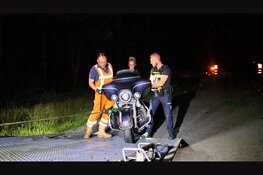 Motorrijder gewond na aanrijding met wild zwijn in Hattemerbroek