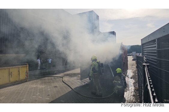Brand in papiercontainer bij Stella in Nunspeet