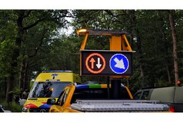 Automobiliste gewond bij kop-staartbotsing op N310 in Nunspeet