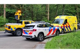 Automobiliste gewond bij kop-staartbotsing op N310 in Nunspeet