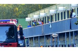 Prullenbak smeult in woning bij AZC Harderwijk