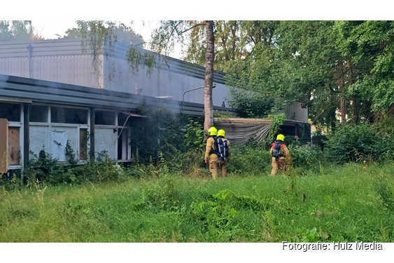 Brand in bedrijfsgebouw aan F.A. Molijnlaan in Nunspeet