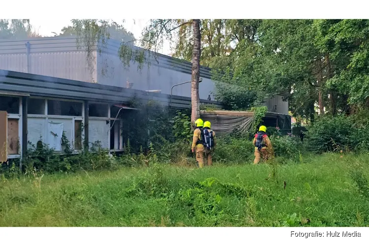 Brand in bedrijfsgebouw aan F.A. Molijnlaan in Nunspeet