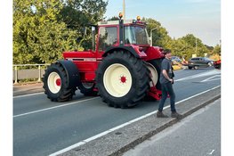 Vreedzaam boeren- en burgerprotest trekt aandacht langs A28 bij Ermelo/Horst