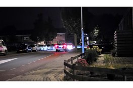 Politie zoekt massaal naar persoon met vuurwapen in Elburg