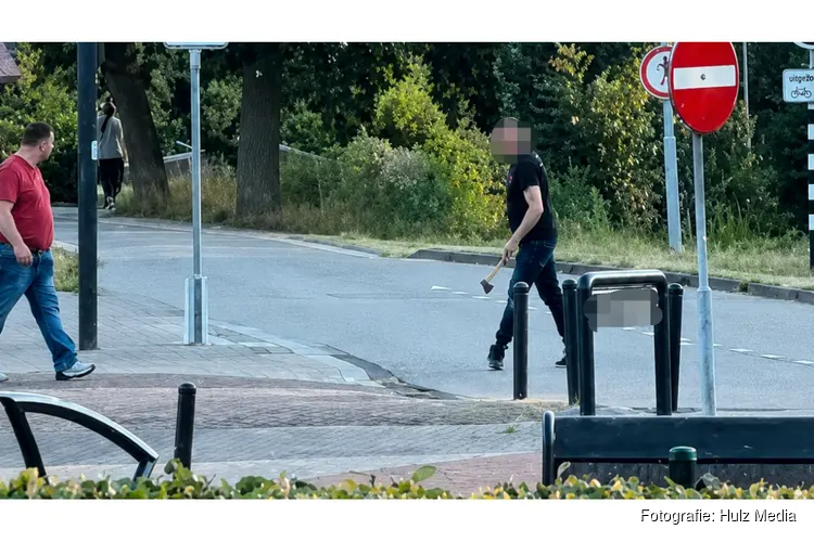 Man (42) uit Nunspeet aangehouden na agressief gedrag met hakbijl in Elburg