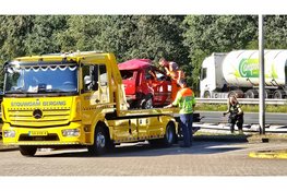 Twee gewonden bij heftig eenzijdig ongeval op A28 bij Wezep