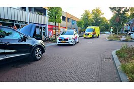Auto gelanceerd na vermoedelijk intrappen van gaspedaal op parkeerplaats in Epe