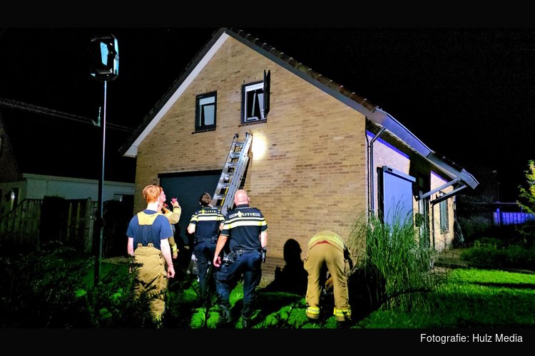 Rookmelder leidt hulpdiensten naar woninginbraak aan Vlierweg in Nunspeet