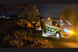 Zwaargewonde man aangetroffen na mishandeling in Harderwijk, politie zoekt dader