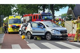 Drie personen naar ziekenhuis na harde botsing in Wezep