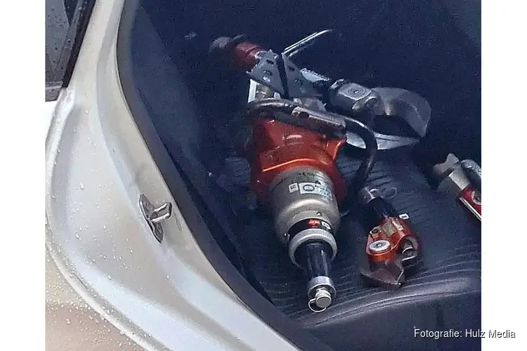 Brandweergereedschap na inbraken teruggevonden in Nunspeet, twee mannen aangehouden