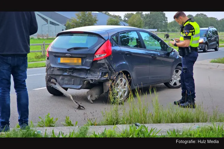 Kopstaartbotsing op Eperweg in ’t Harde, één passagier nagekeken