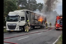 Oplegger met accu’s in brand op Harderwijkerweg in Ermelo