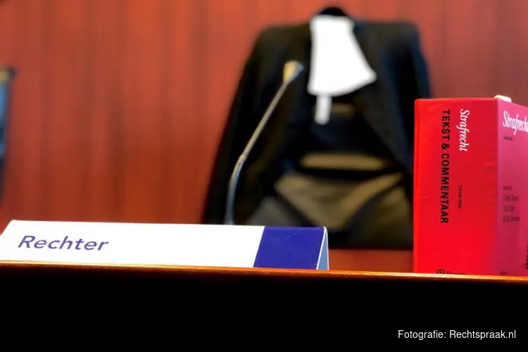Elburger schuldig aan bedreiging, laster en doxing van ambtenaren en rechters
