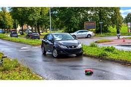 Fietsster gelanceerd bij aanrijding op Hoofdweg in Harderwijk