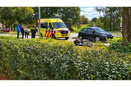 Fietsster gelanceerd bij aanrijding op Hoofdweg in Harderwijk