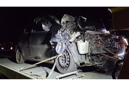 Auto zwaar beschadigd na botsing met vrachtwagen op A28 bij Nunspeet