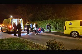Voetganger aangereden op Zuiderzeestraatweg in Oldebroek, man met spoed naar ziekenhuis